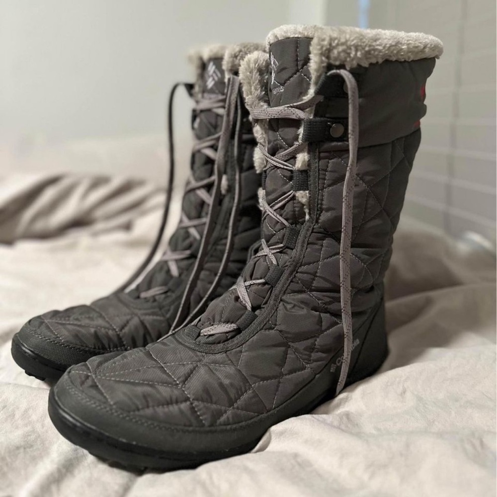 Women’s Columbia Winter Boots Size 12